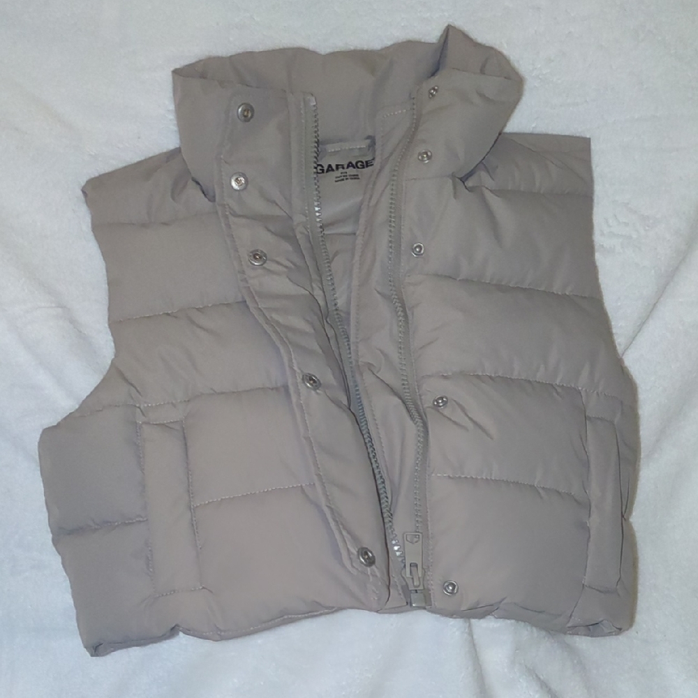 Kids Puffer Vest in Tan